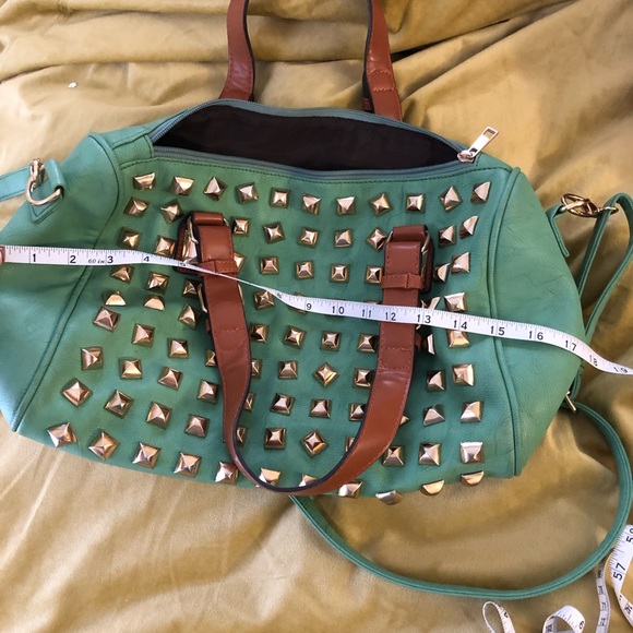 Purse 🤍 - Picture 5 of 6